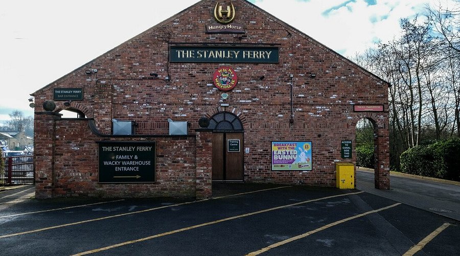 Discover Stanley Ferry: Where Nature Meets Canal History
